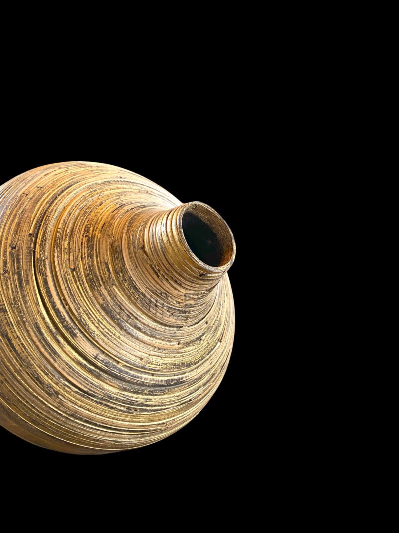 Eclipse Harmony Vase - Image 2