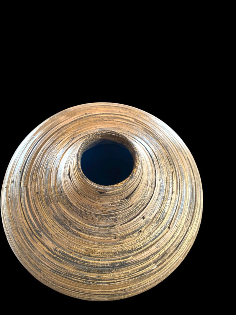 Eclipse Harmony Vase - Image 3